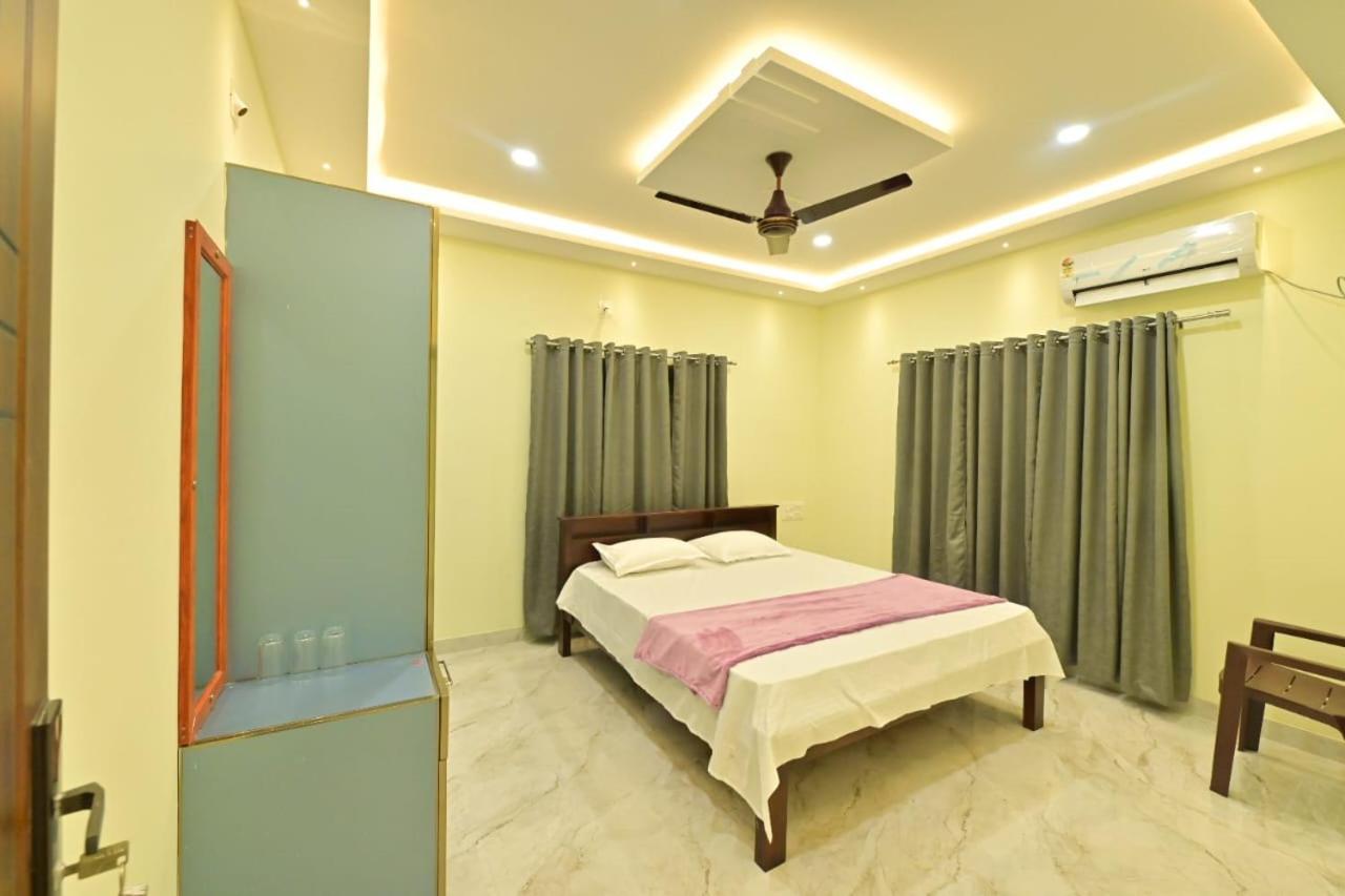Gokula Homestay Subrahmanya Zewnętrze zdjęcie
